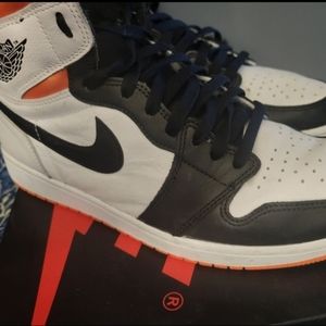 Nike Air Jordan 1 Retro High Electro Orange Men Size 12